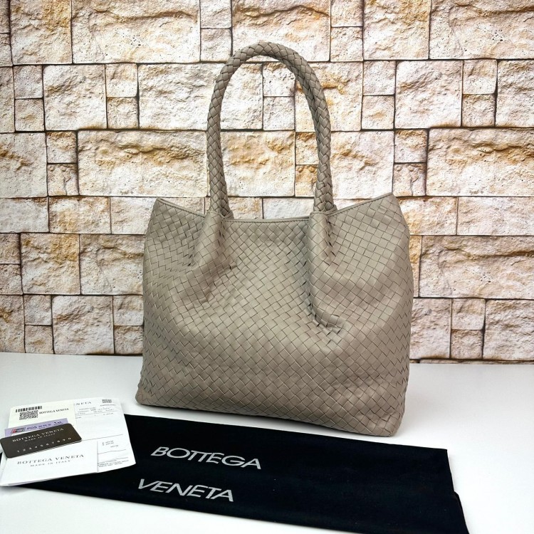 BOTTEGA VENETA YAVRULU TOTE VİZON